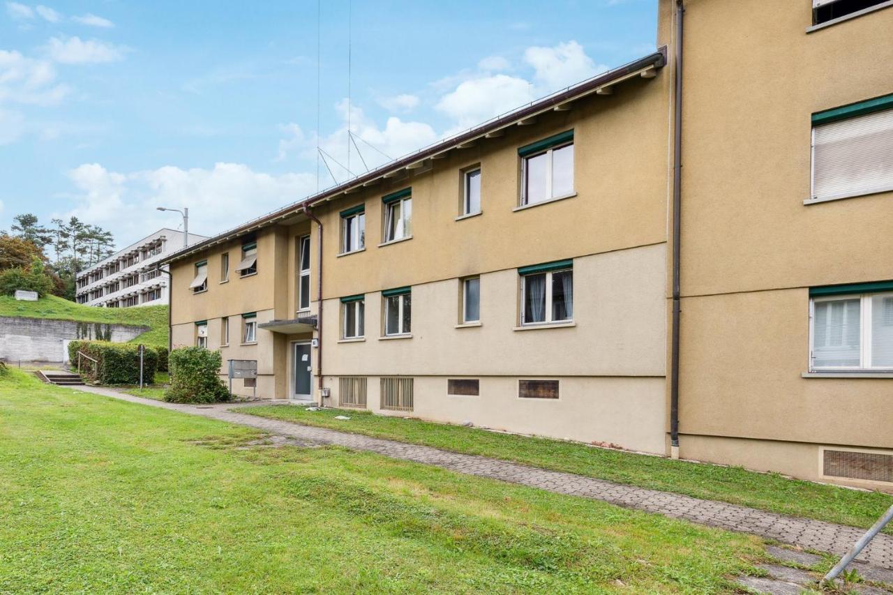 Zurich Urban Charm: Your Comfy Stay Close To The City Exterior foto
